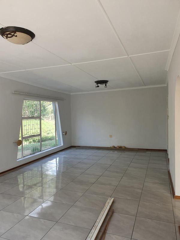 To Let 3 Bedroom Property for Rent in Ladybrand Free State